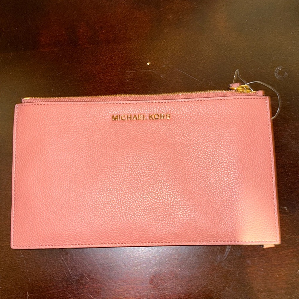 Brand new pink Michael kors wristlet